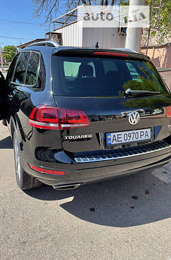 Внедорожник / Кроссовер Volkswagen Touareg 2014 в Апостолово