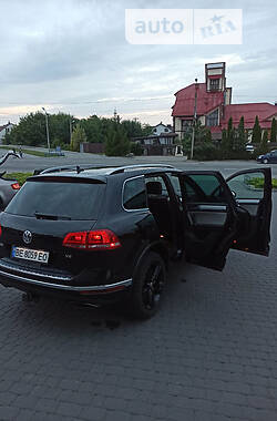 Внедорожник / Кроссовер Volkswagen Touareg 2017 в Хмельницком