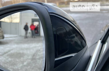 Внедорожник / Кроссовер Volkswagen Touareg 2010 в 