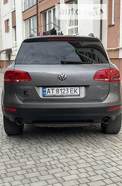 Позашляховик / Кросовер Volkswagen Touareg 2011 в Івано-Франківську