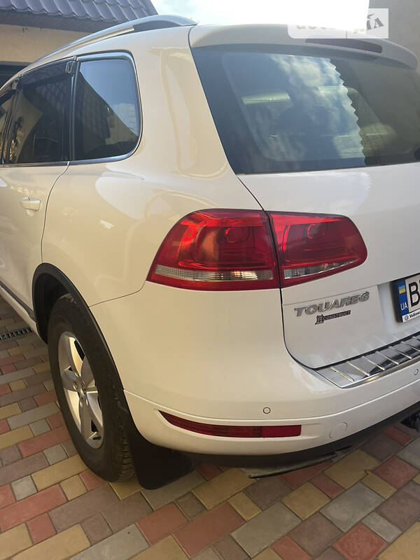 Позашляховик / Кросовер Volkswagen Touareg 2012 в Черкасах