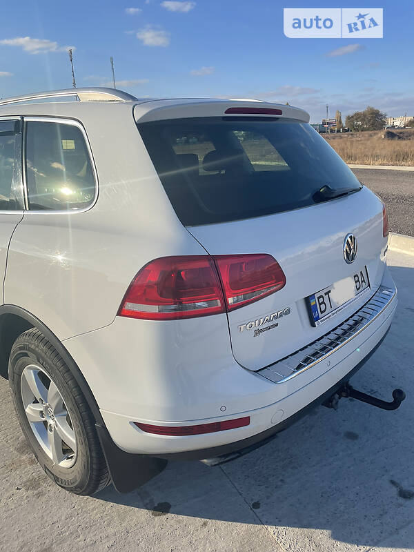 Позашляховик / Кросовер Volkswagen Touareg 2012 в Черкасах