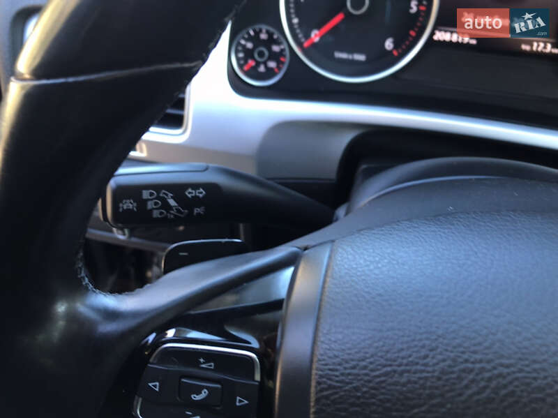 Позашляховик / Кросовер Volkswagen Touareg 2014 в Верховині