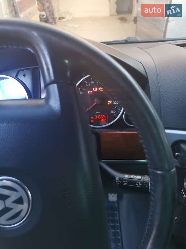 Хетчбек Volkswagen Touareg 2008 в Тернополі