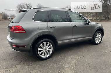 Внедорожник / Кроссовер Volkswagen Touareg 2010 в 