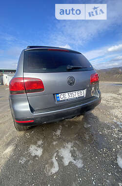 Внедорожник / Кроссовер Volkswagen Touareg 2004 в Черновцах