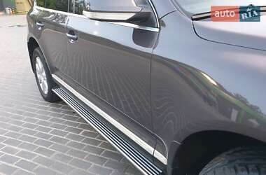 Внедорожник / Кроссовер Volkswagen Touareg 2010 в 