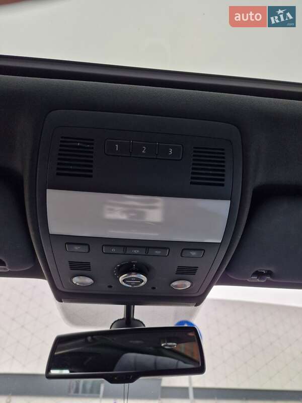 Внедорожник / Кроссовер Volkswagen Touareg 2013 в Киеве фото 21 Внедорожник / Кроссовер Volkswagen Touareg 2013 в Киеве