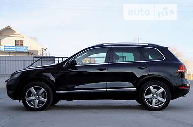 Внедорожник / Кроссовер Volkswagen Touareg 2011 в Стрые