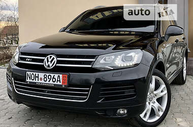 Внедорожник / Кроссовер Volkswagen Touareg 2011 в 