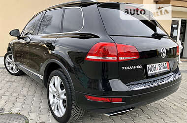 Внедорожник / Кроссовер Volkswagen Touareg 2011 в 