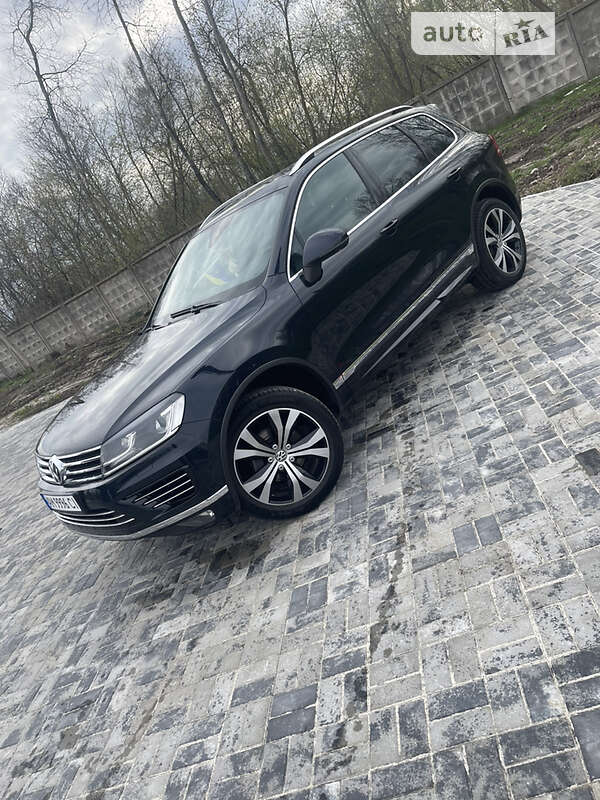 Позашляховик / Кросовер Volkswagen Touareg 2015 в Рівному фото 12 Позашляховик / Кросовер Volkswagen Touareg 2015 в Рівному