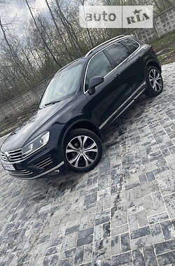 Позашляховик / Кросовер Volkswagen Touareg 2015 в  фото 12 Позашляховик / Кросовер Volkswagen Touareg 2015 в