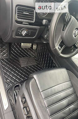Позашляховик / Кросовер Volkswagen Touareg 2015 в  фото 57 Позашляховик / Кросовер Volkswagen Touareg 2015 в
