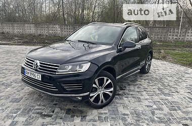 Позашляховик / Кросовер Volkswagen Touareg 2015 в  фото 52 Позашляховик / Кросовер Volkswagen Touareg 2015 в