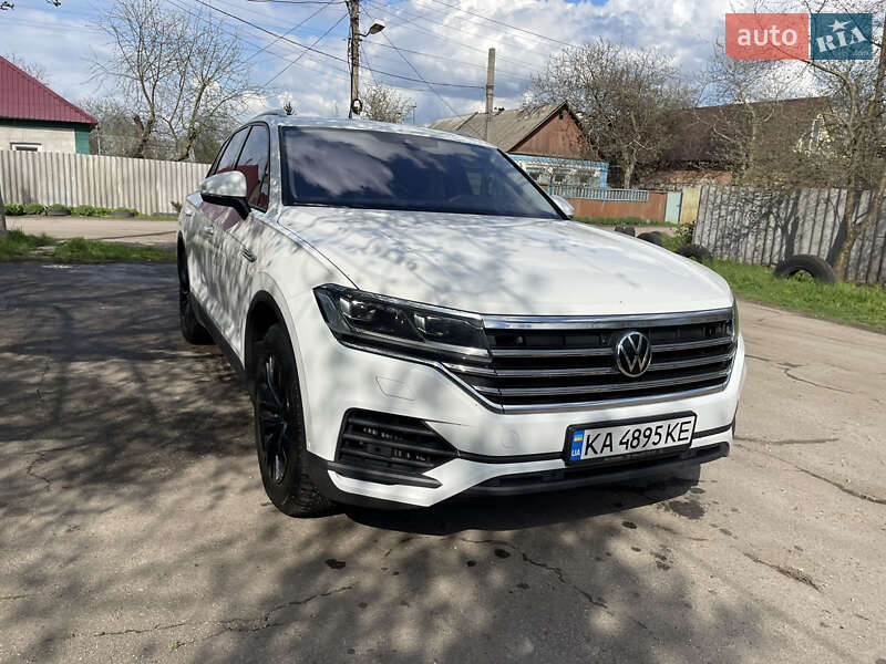 Внедорожник / Кроссовер Volkswagen Touareg 2020 в Харькове