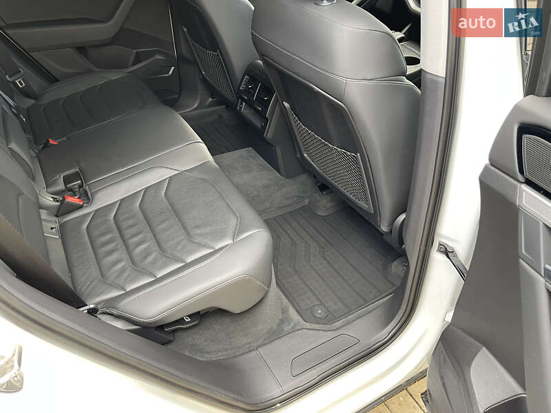 Внедорожник / Кроссовер Volkswagen Touareg 2020 в Харькове