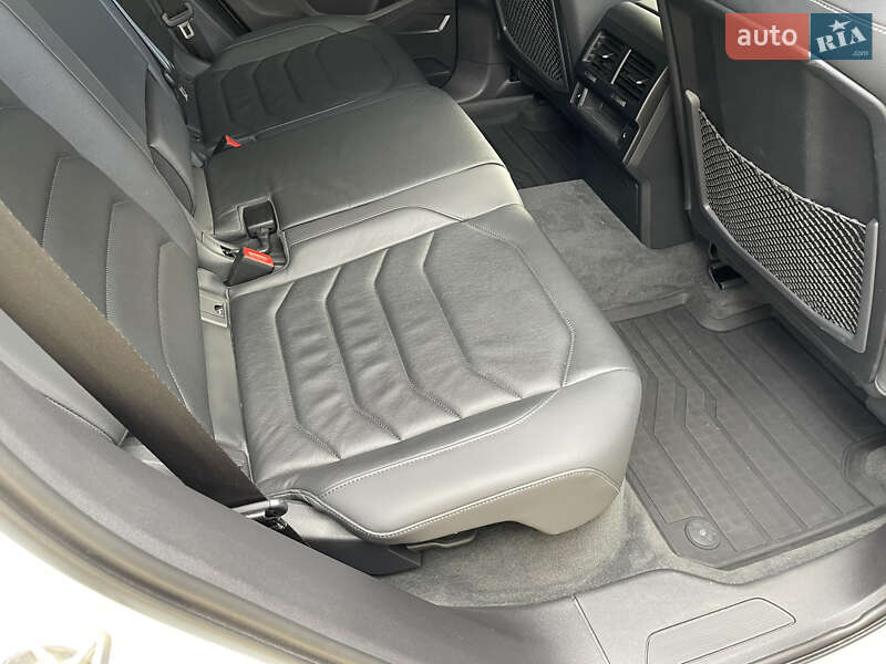 Внедорожник / Кроссовер Volkswagen Touareg 2020 в Харькове