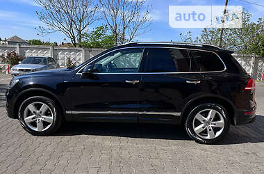 Позашляховик / Кросовер Volkswagen Touareg 2013 в Одесі