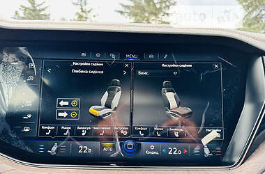 Позашляховик / Кросовер Volkswagen Touareg 2023 в 