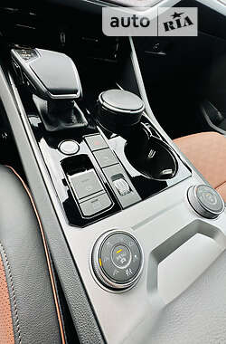 Позашляховик / Кросовер Volkswagen Touareg 2023 в 