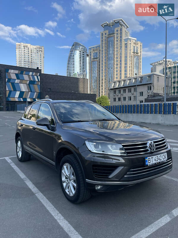 Позашляховик / Кросовер Volkswagen Touareg 2017 в Києві фото 3 Позашляховик / Кросовер Volkswagen Touareg 2017 в Києві