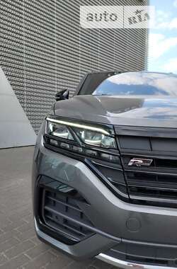 Внедорожник / Кроссовер Volkswagen Touareg 2020 в Киеве