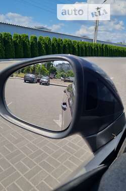 Позашляховик / Кросовер Volkswagen Touareg 2011 в Черкасах