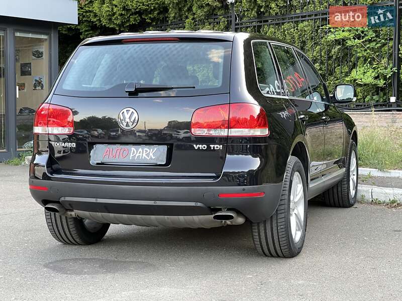 Позашляховик / Кросовер Volkswagen Touareg 2006 в Києві