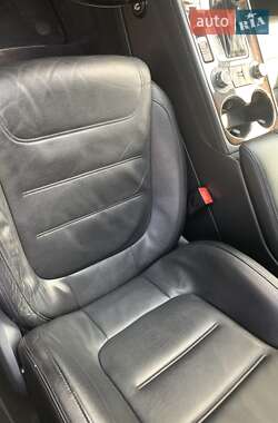 Внедорожник / Кроссовер Volkswagen Touareg 2011 в 