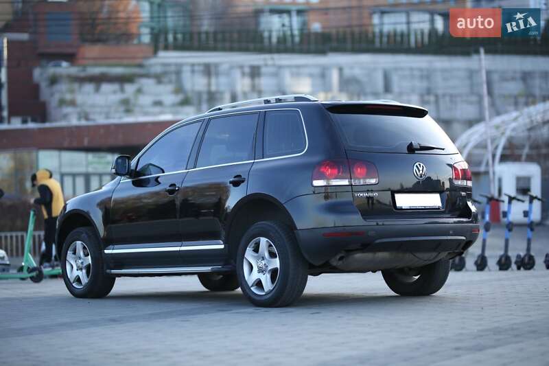 Внедорожник / Кроссовер Volkswagen Touareg 2007 в Днепре