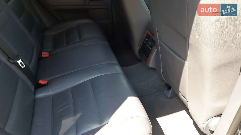 Внедорожник / Кроссовер Volkswagen Touareg 2007 в Львове