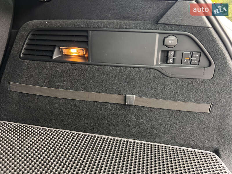 Внедорожник / Кроссовер Volkswagen Touareg 2015 в Хмельницком фото 57 Внедорожник / Кроссовер Volkswagen Touareg 2015 в Хмельницком