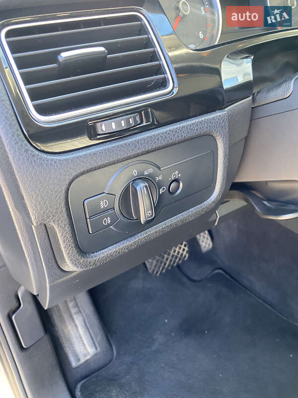 Внедорожник / Кроссовер Volkswagen Touareg 2010 в Тлумаче