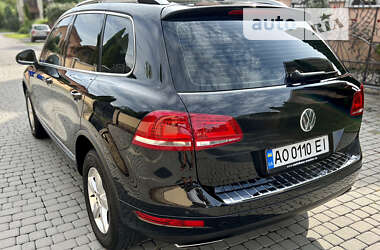 Внедорожник / Кроссовер Volkswagen Touareg 2013 в 