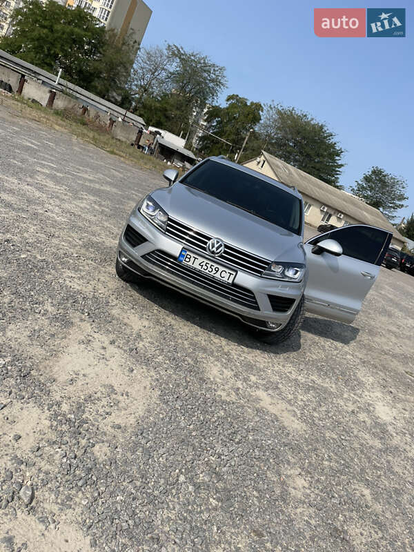 Volkswagen Touareg 2015