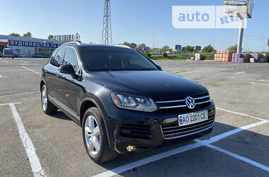 Позашляховик / Кросовер Volkswagen Touareg 2011 в Ужгороді