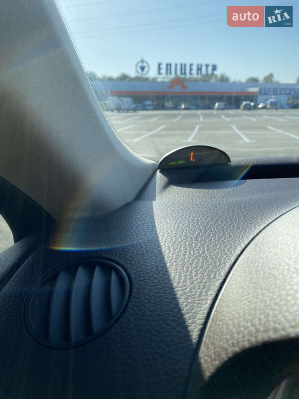 Внедорожник / Кроссовер Volkswagen Touareg 2011 в Ужгороде фото 35 Внедорожник / Кроссовер Volkswagen Touareg 2011 в Ужгороде