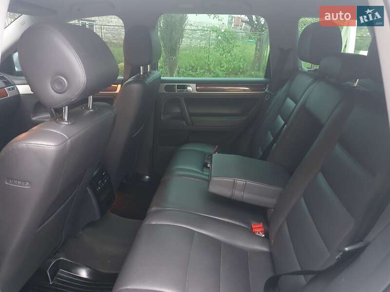 Внедорожник / Кроссовер Volkswagen Touareg 2006 в Надворной