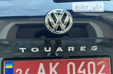 Внедорожник / Кроссовер Volkswagen Touareg 2018 в 