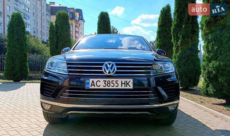 Позашляховик / Кросовер Volkswagen Touareg 2014 в Луцьку