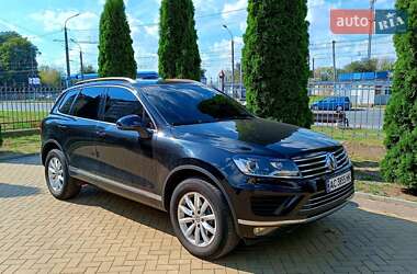 Внедорожник / Кроссовер Volkswagen Touareg 2014 в 