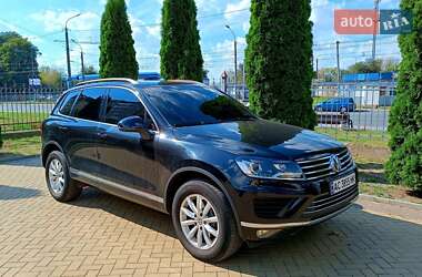 Внедорожник / Кроссовер Volkswagen Touareg 2014 в Луцке