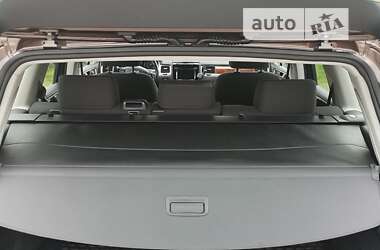Внедорожник / Кроссовер Volkswagen Touareg 2013 в 