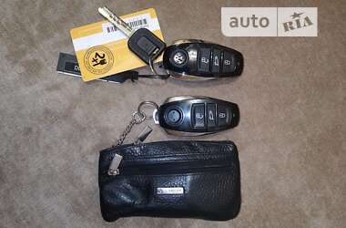 Внедорожник / Кроссовер Volkswagen Touareg 2013 в 