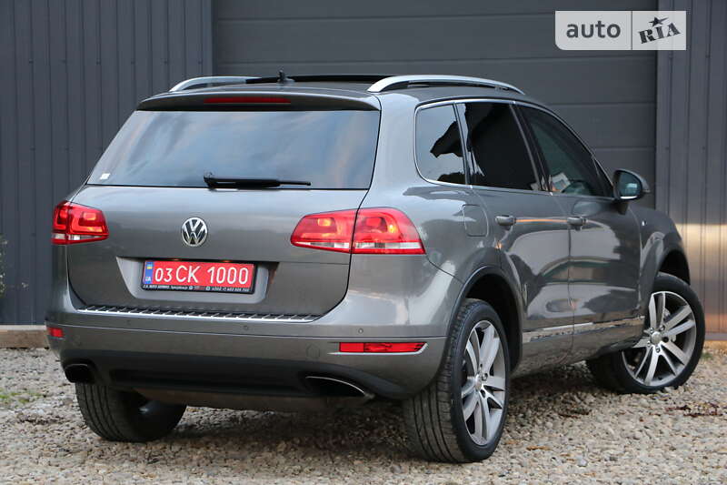 Позашляховик / Кросовер Volkswagen Touareg 2012 в Трускавці