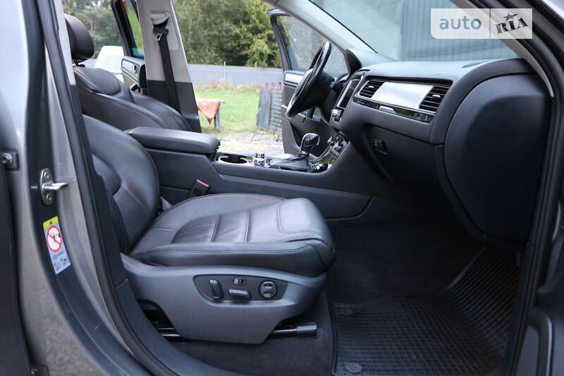Позашляховик / Кросовер Volkswagen Touareg 2012 в Трускавці