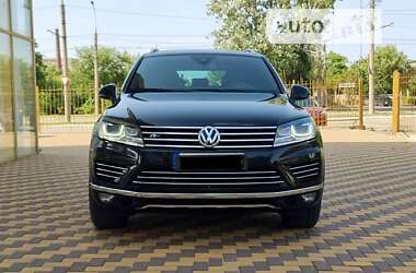 Позашляховик / Кросовер Volkswagen Touareg 2014 в Миколаєві