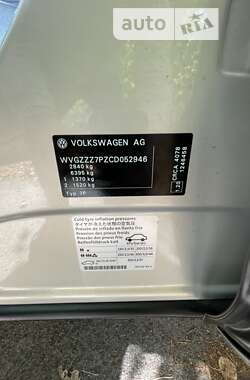 Внедорожник / Кроссовер Volkswagen Touareg 2012 в Шостке