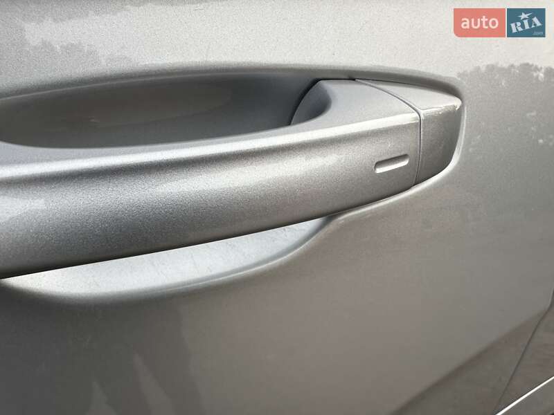 Внедорожник / Кроссовер Volkswagen Touareg 2018 в Полтаве